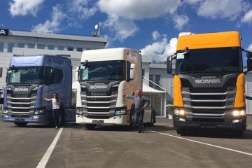 Первые грузовики Scania нового поколения отгружены трем Российским клиентам