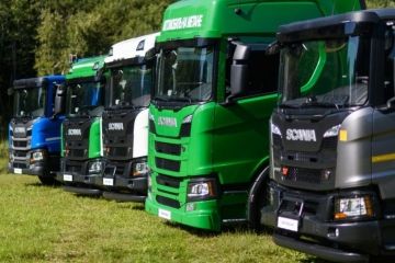 Scania впервые представила в России газовую технику для оптимизации затрат перевозчиков в разных сегментах 