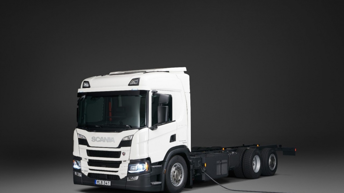  Новый гибридный грузовик Scania с запасом хода 60 км на электротяге 